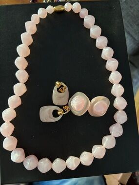 1980’s Avon Blush Pink Bead Necklace and Earring Set - Unbranded